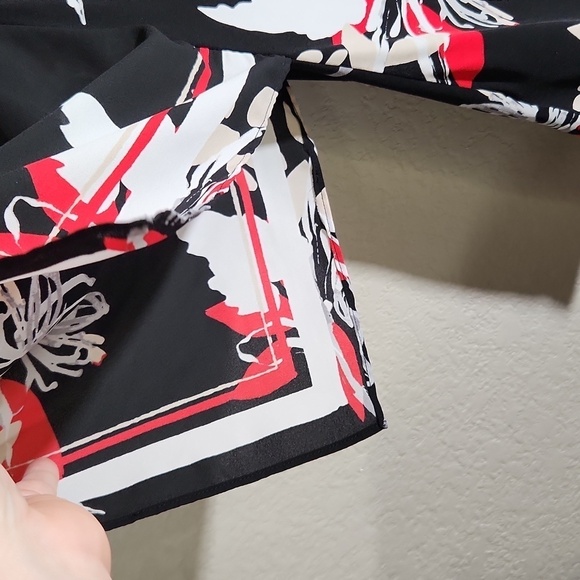 Alfani Blouse Womens Small Top Floral Black White Tan Red Career - Picture 7 of 11